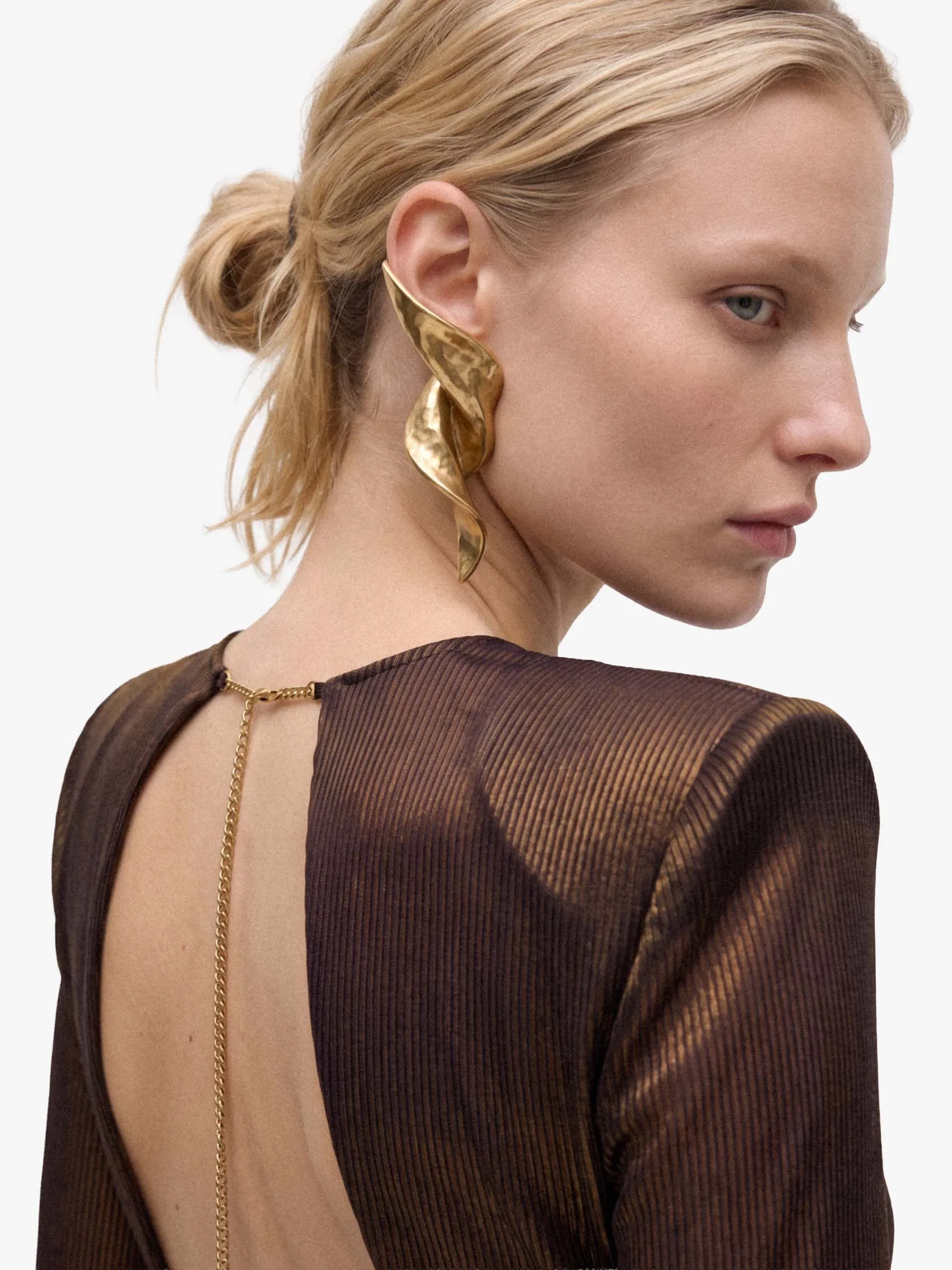 Spiral Earrings in Metal