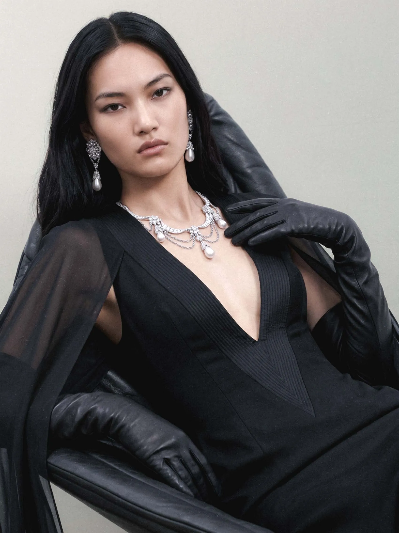 Draped Necklace In Crystal, Pearl And Metal
